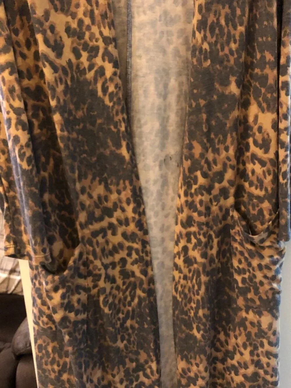 226 LEOPARD SARAH LONG SLEEVE WITH POCKETS XL LULAROE